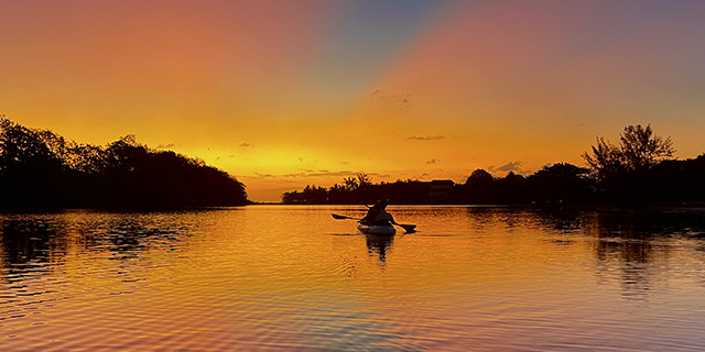 Kayaking Sundowner Experience